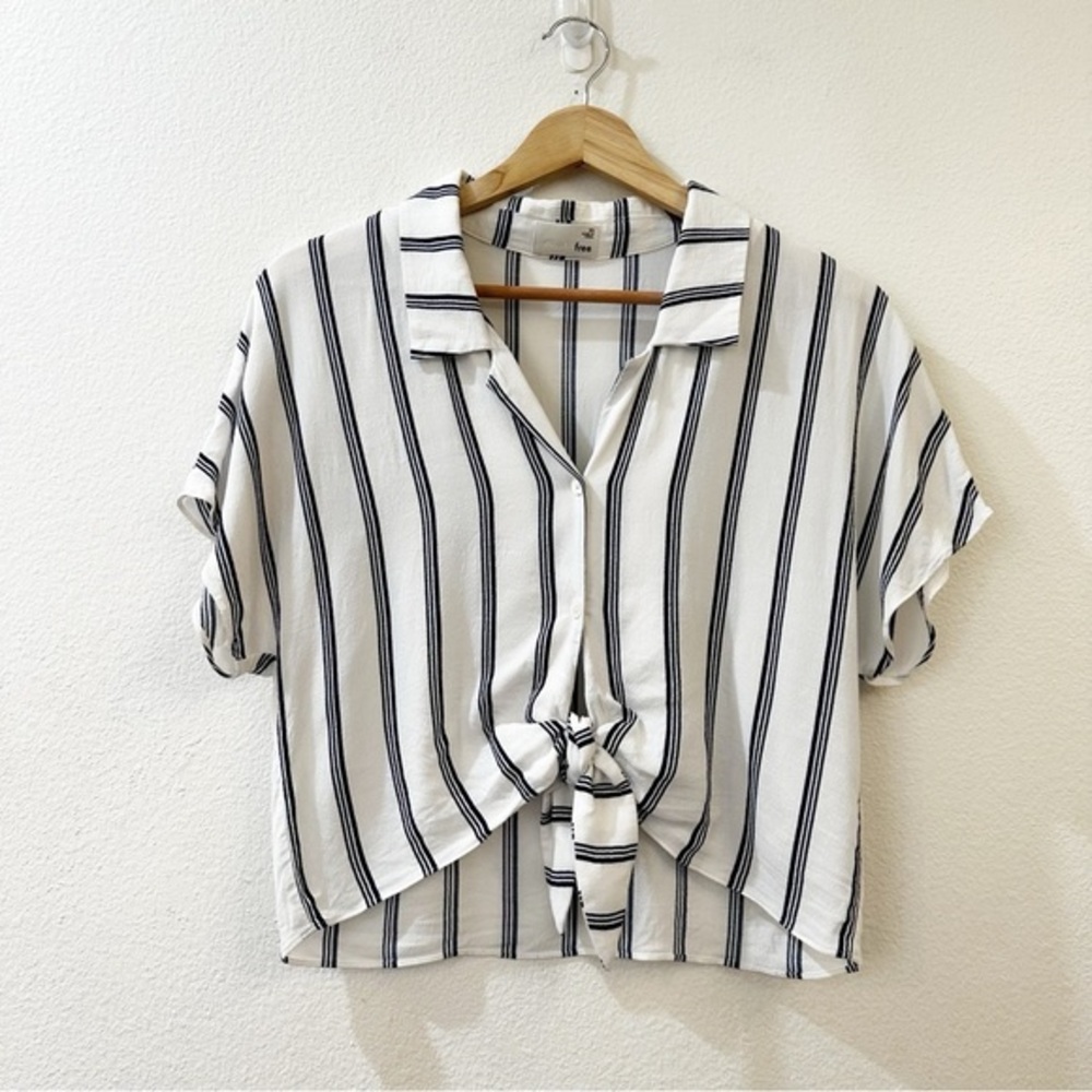 Aritzia Wilfred Navy White Tie Front Blouse Size XS - Picture 2 of 10